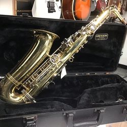 SELMER Aristocrat Alto Saxophone With Case 
