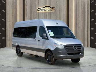 2024 Mercedes-Benz Sprinter 2500