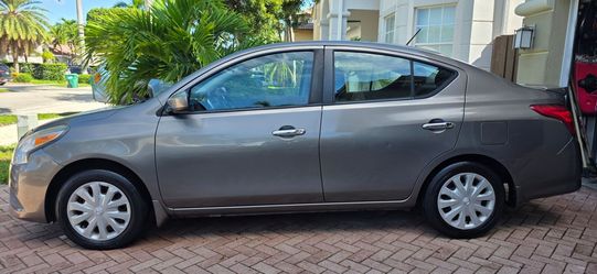 Nissan versa 2016