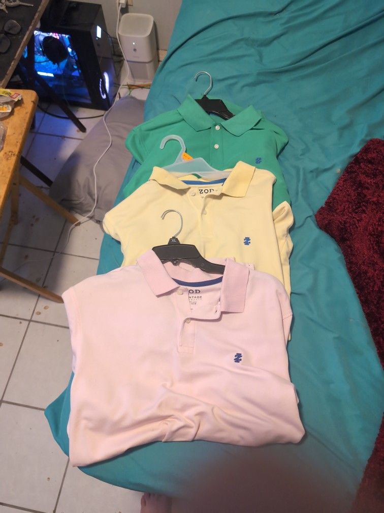 3 Izod Polos. All Large And barely Worn.