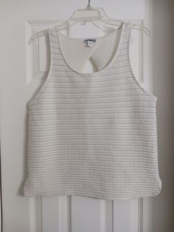 Nice white ruffled blouse-tank top