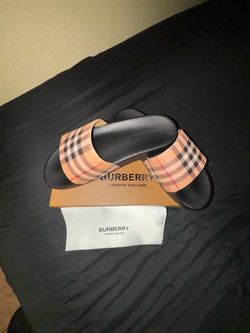 Bur3erry slides