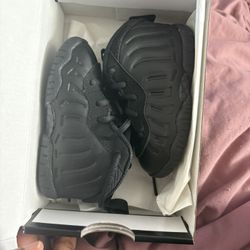 Nike Little Posite One Size 5C