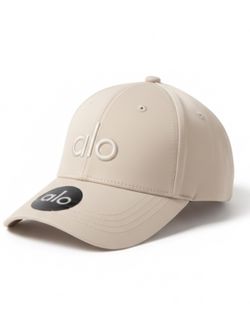NWT Alo Yoga Off-Duty Cap Unisex