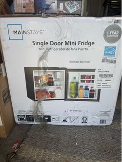 Mini fridge