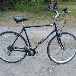 700c Schwinn Searcher