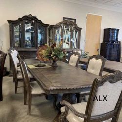 ^Brand New Dining Room Set 5 Piece.