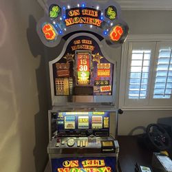 On the Money Slot Machine 