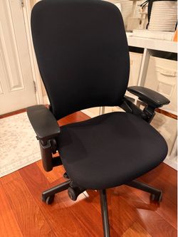 ✨ Steelcase Leap V2 Chair Fully Loaded