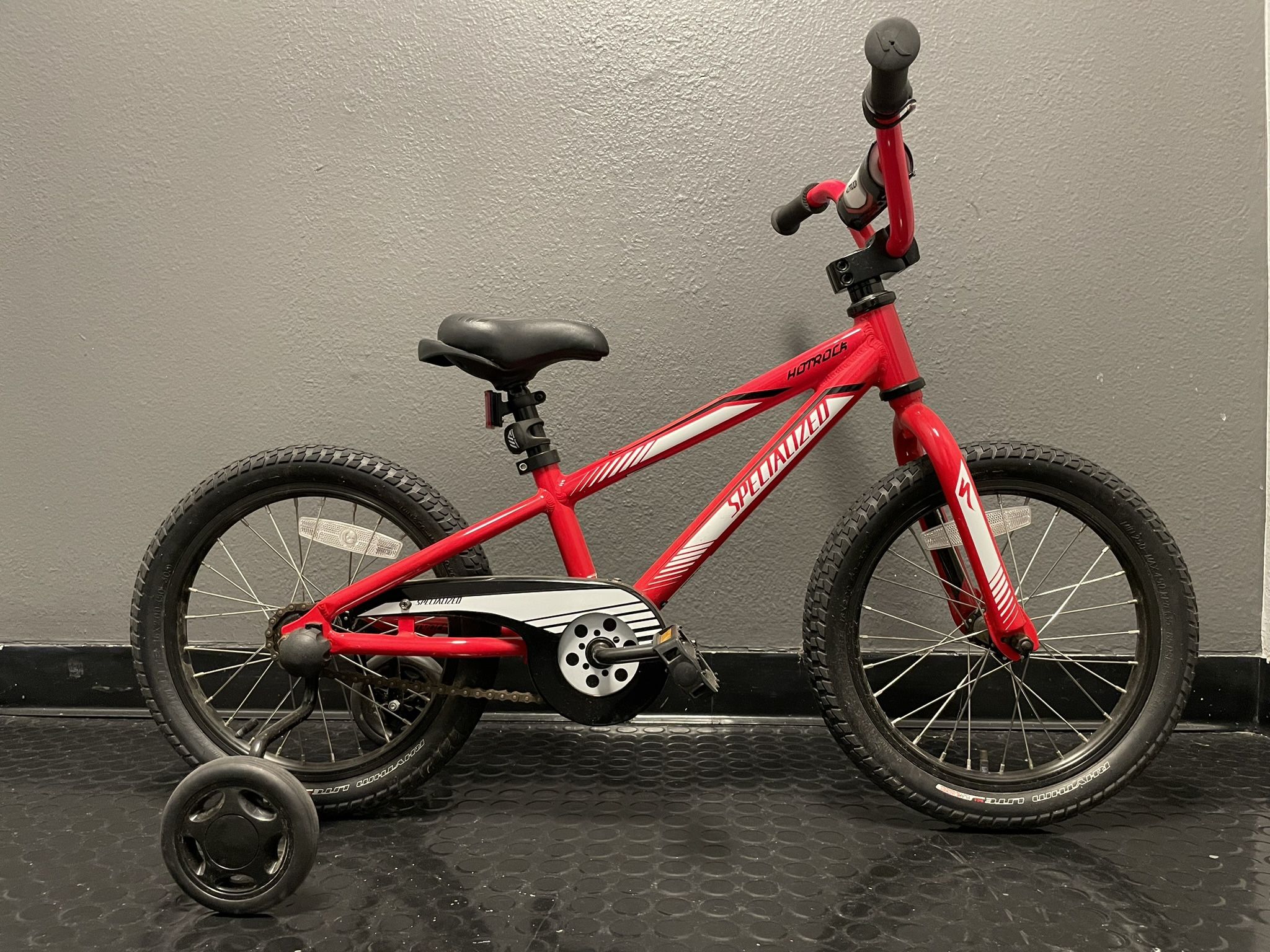 Specialized Hotrock 16 Kids Bike Coaster With Training Wheels like New 