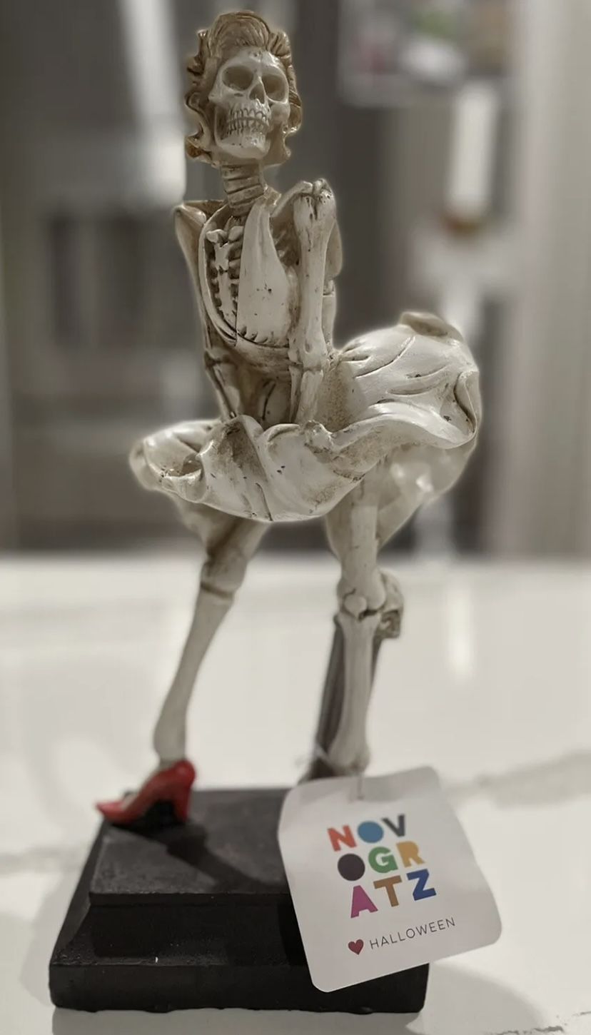 Novogratz Halloween Skeleton Marilyn Monroe Figurine Statue Tabletop Decor 12” 