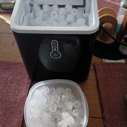 Kismile Countertop Ice Maker
