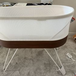 Snoo bassinet in great conditions
