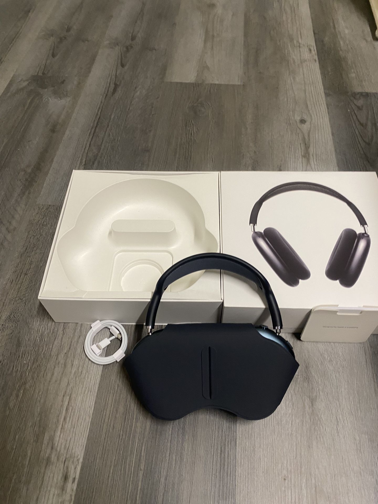 Airpod Pro Max, Space Grey*Best offer wins*