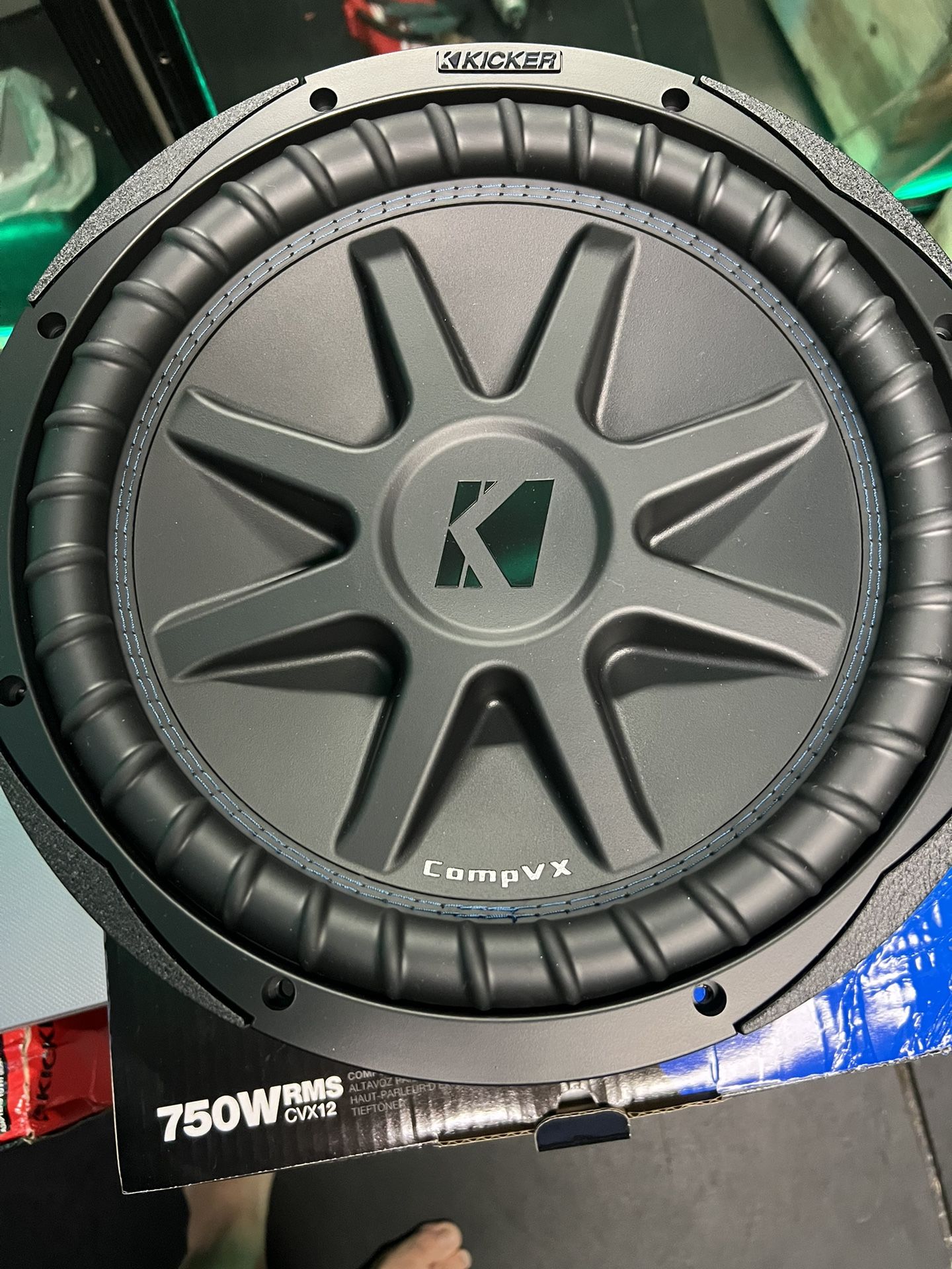 Kicker Comp CVX12