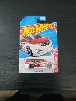 Hot Wheels Honda Odyssey Van 2016 Red Edition Target 1:64 Diecast