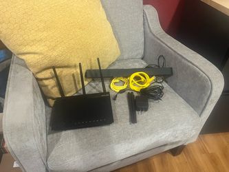 ASUS Router and Dell Multimedia Speaker