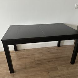 Dining Table (extendable table)