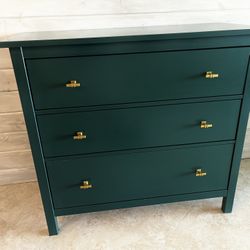 Buffet/Dresser/Sideboard