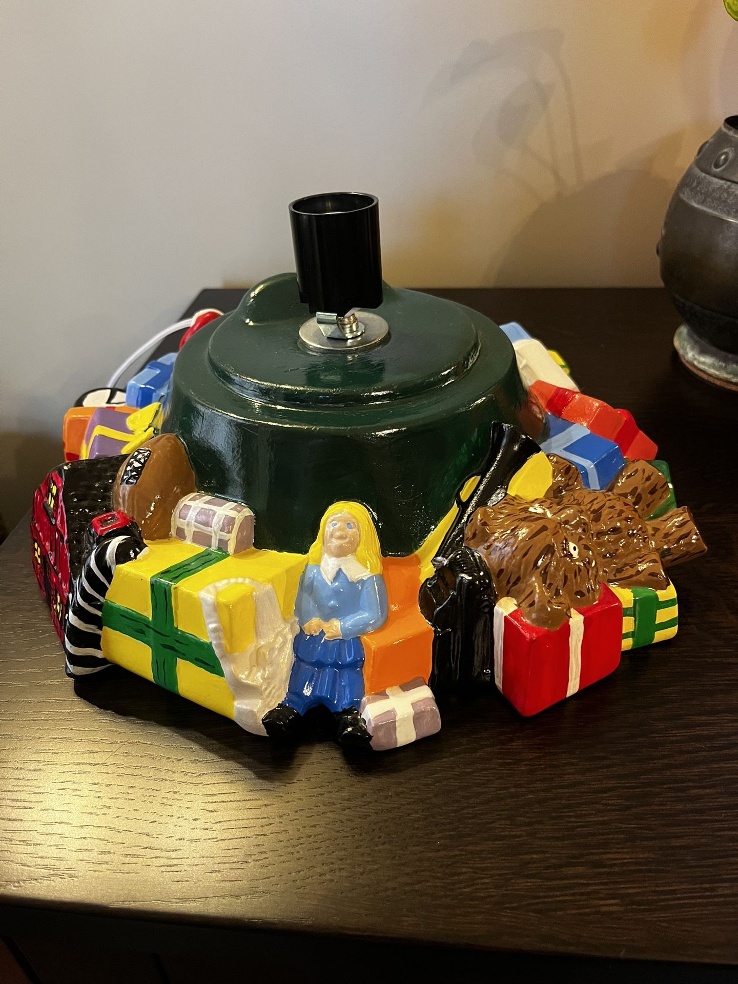 Vintage Rare Atlantic Mold Ceramic Christmas Toys Present Covered Tree Base