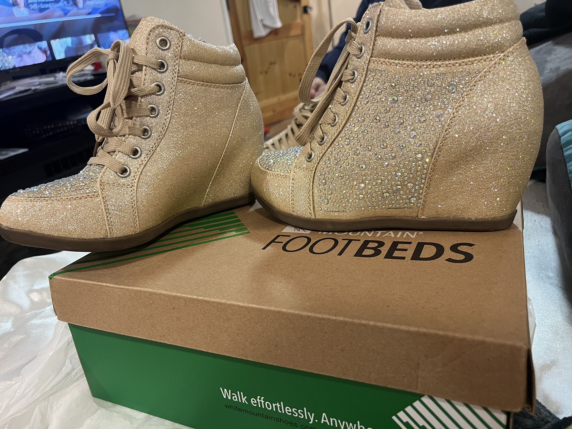 NEW Golden bling Heels