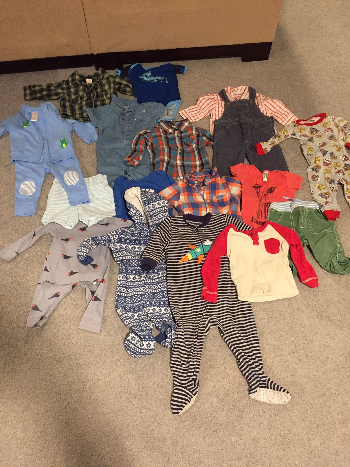 Baby boy clothes (6-12 months)