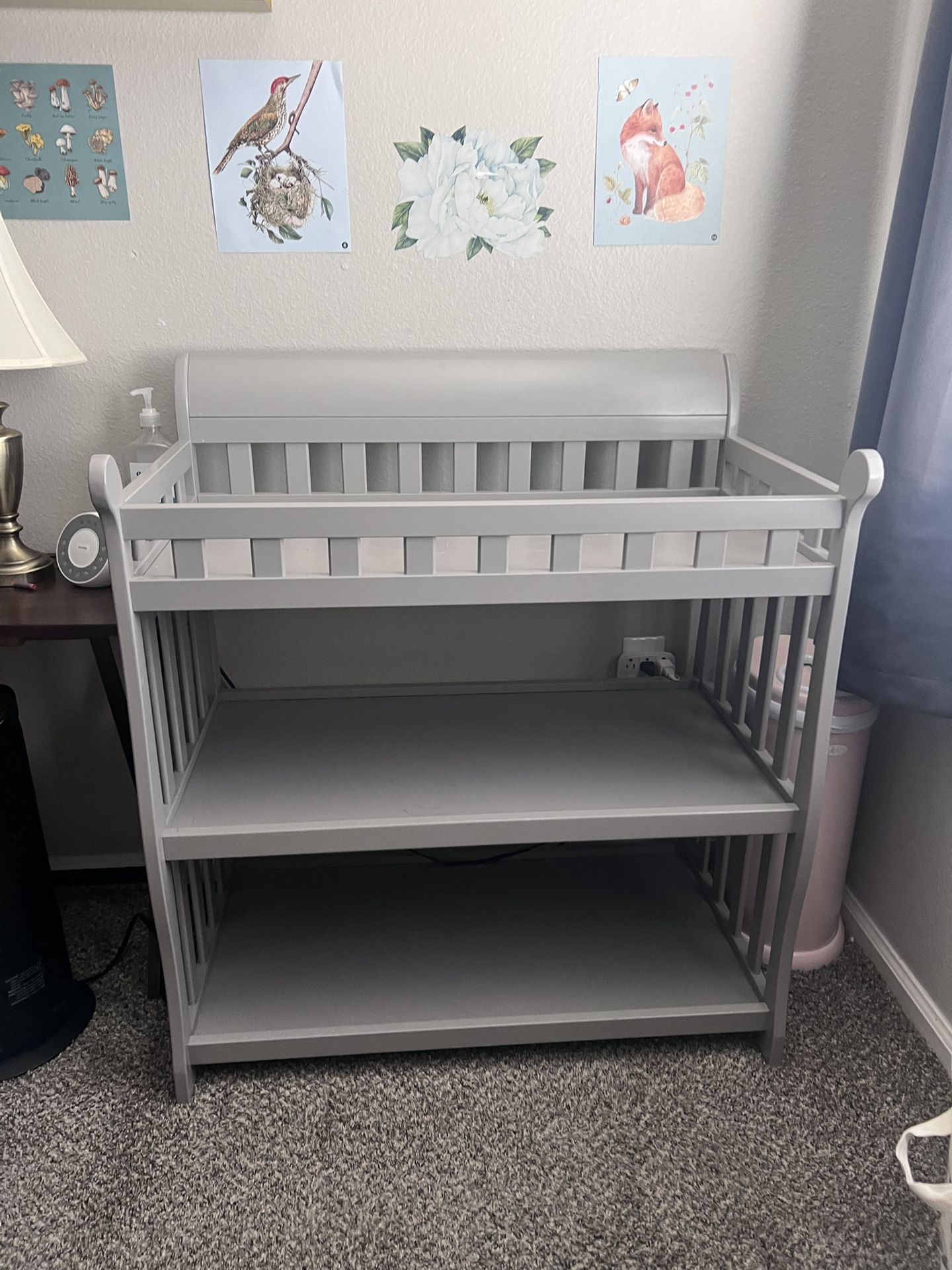 Baby Changing Table With Shelves 