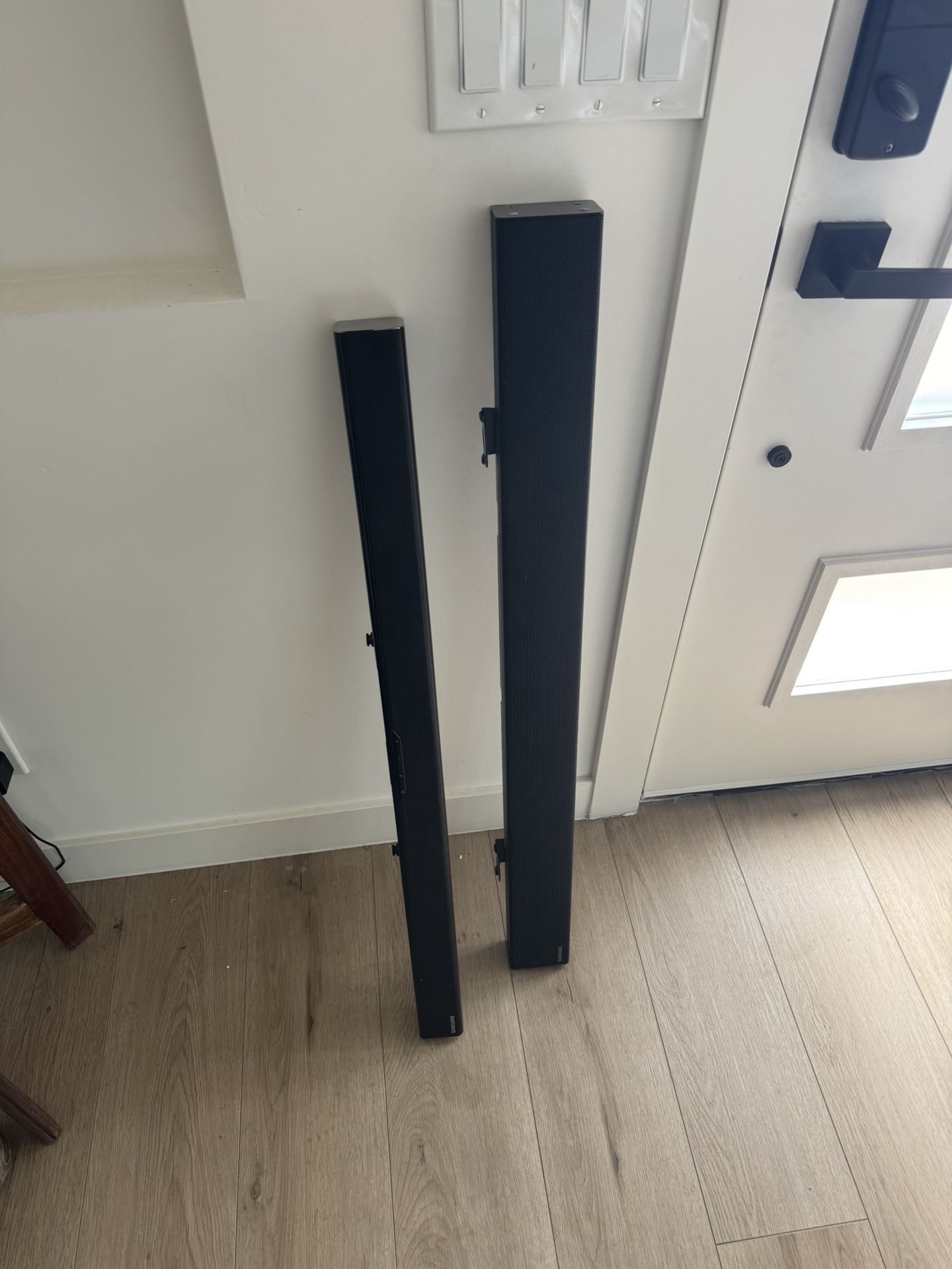 2 Samsung Sound Bars 