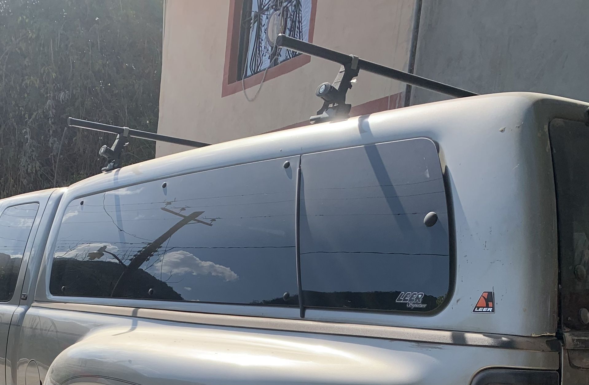 Camper shell