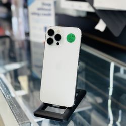 iPhone 13 Pro Max (Factory Unlocked) 