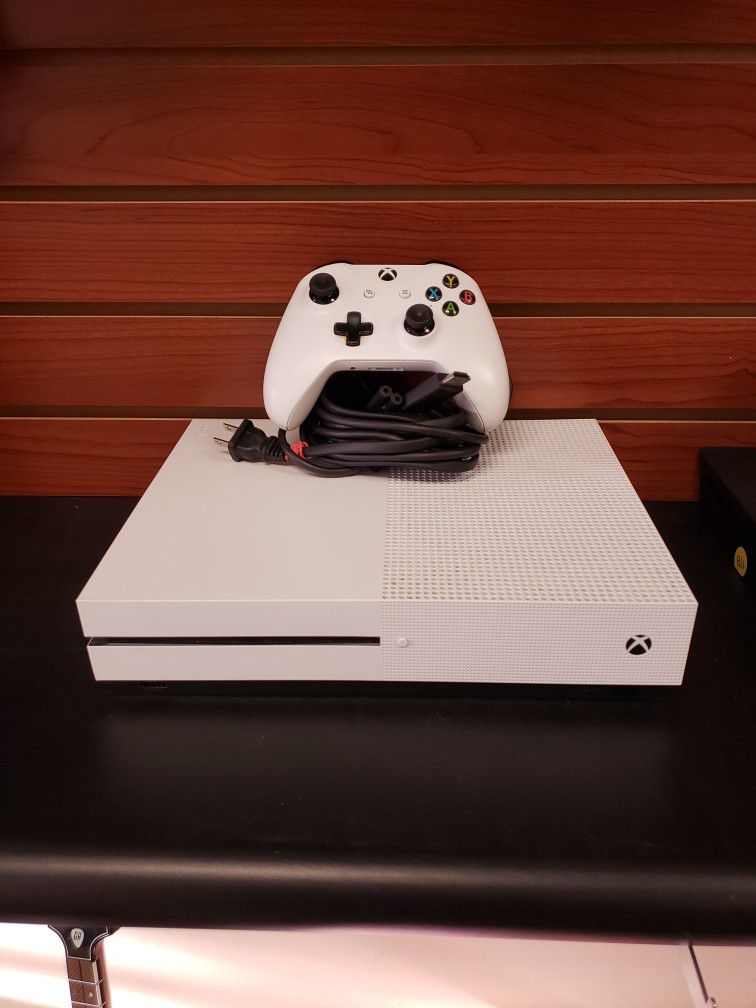 Microsoft Xbox One S Console 1tb HDD With Controller 