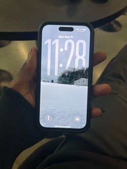 Apple iPhone 16
