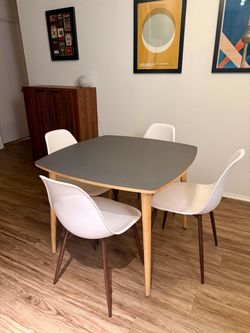 Mid-Century Dining Table with 4 White Chairs