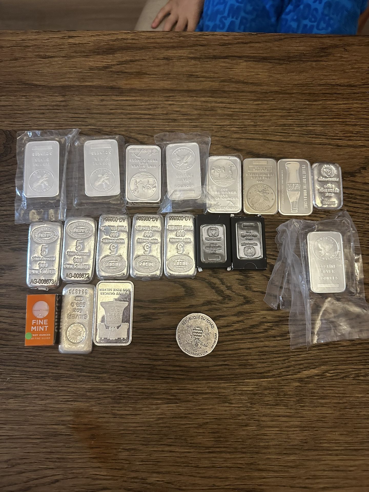 **100 Ounces of Fine Silver - 20 Pieces of 5 Ounce Silver Bars**