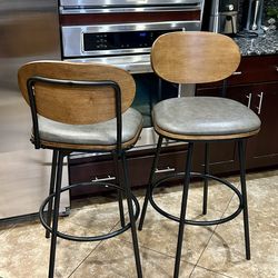 Spruce & Spring Megan Swivel Counter-Bar Height Barstools – Set of 2