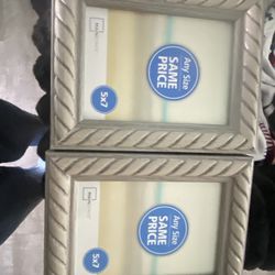 6 Picture frames total 