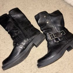 Women Boots  $5