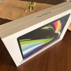 Apple MacBook Pro 13.3" (256GB SSD, M2, 8GB) Laptop - Silver - MNEP3LL/A (June, 2022 Release)