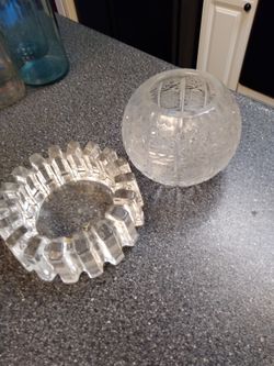2. PEICES. LEADED.  GLASS 