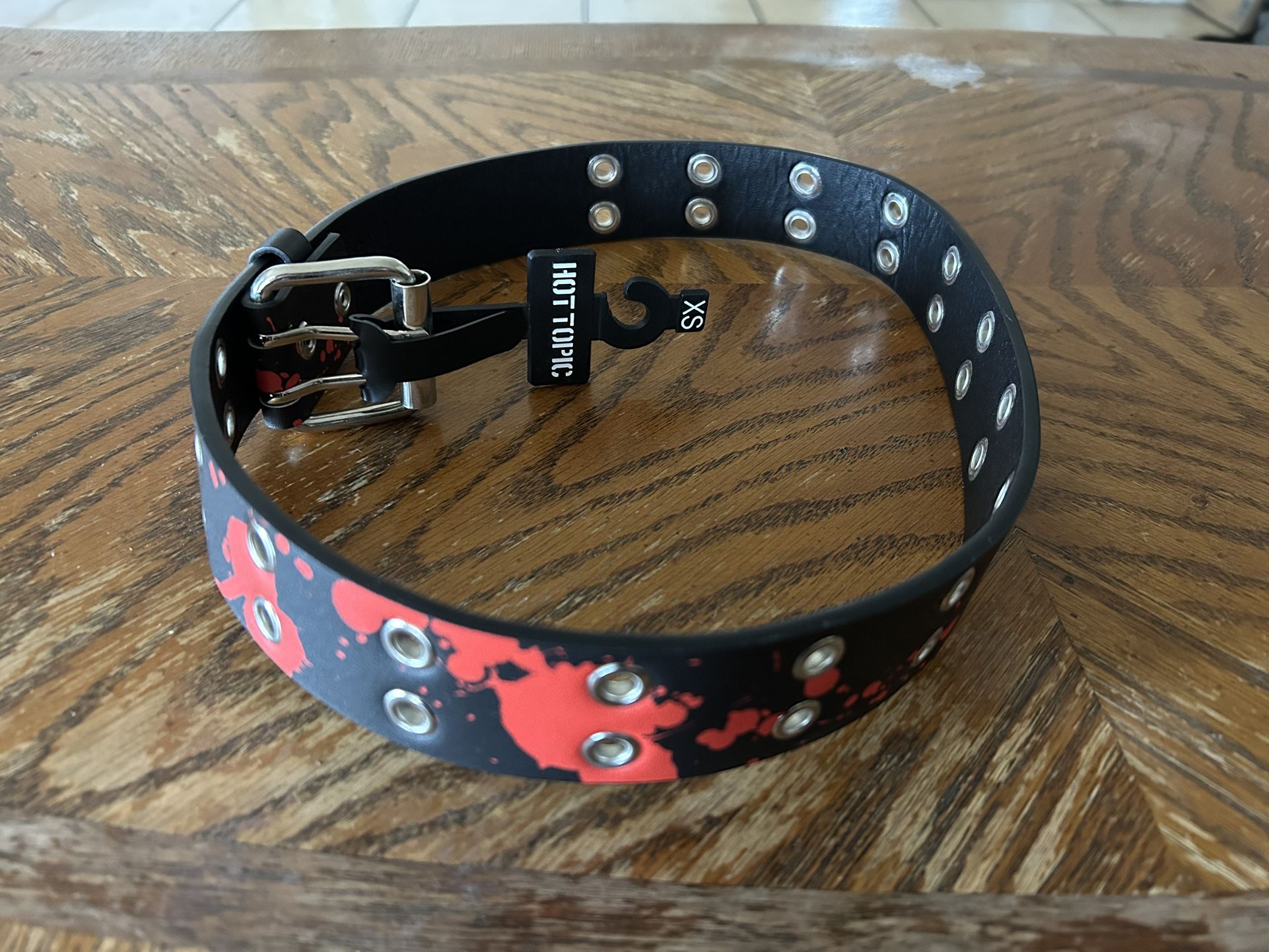 XS Hot Topic Blood Splatter belt