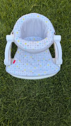 Fisher-Price GGD48 Sit-Me-Up Floor Seat - clean