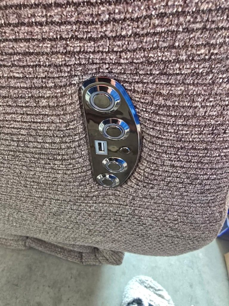 Electric Reclining Couch