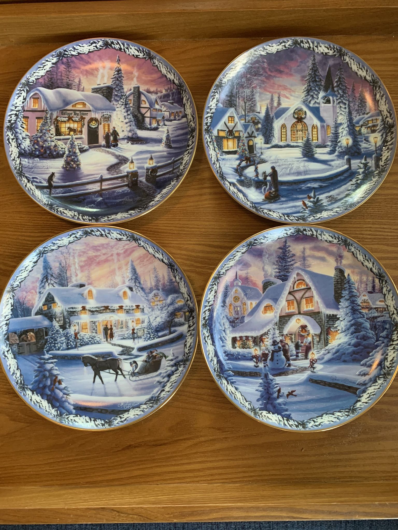 Bradfor Exchange Collecter 4 Plate Set Christmas 96 Mint