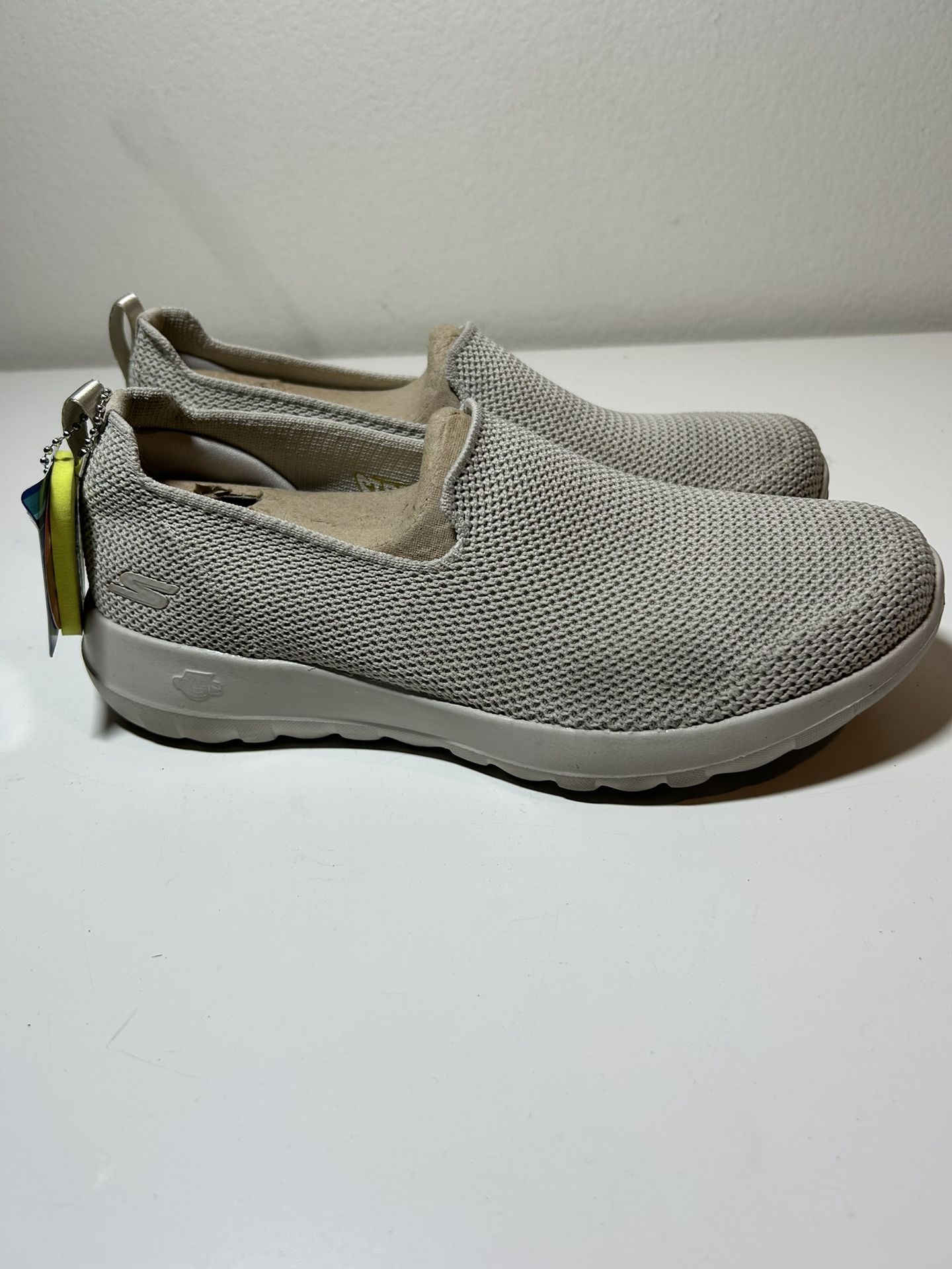 Vergemakkelijken Voorkomen Regeneratie B7 womens skechers air cooled goga mat shoes size 7.5 for Sale in Irvine,  CA - OfferUp