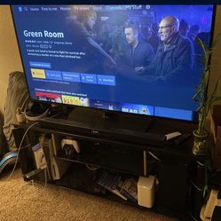 Glass TV Stand