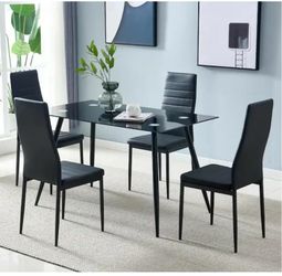 New dining chairs! Set of 4!