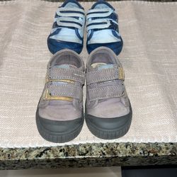 Toddler Shoes 5$EACH 