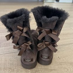 UGG Australia Chocolate Bow Boots Size 10