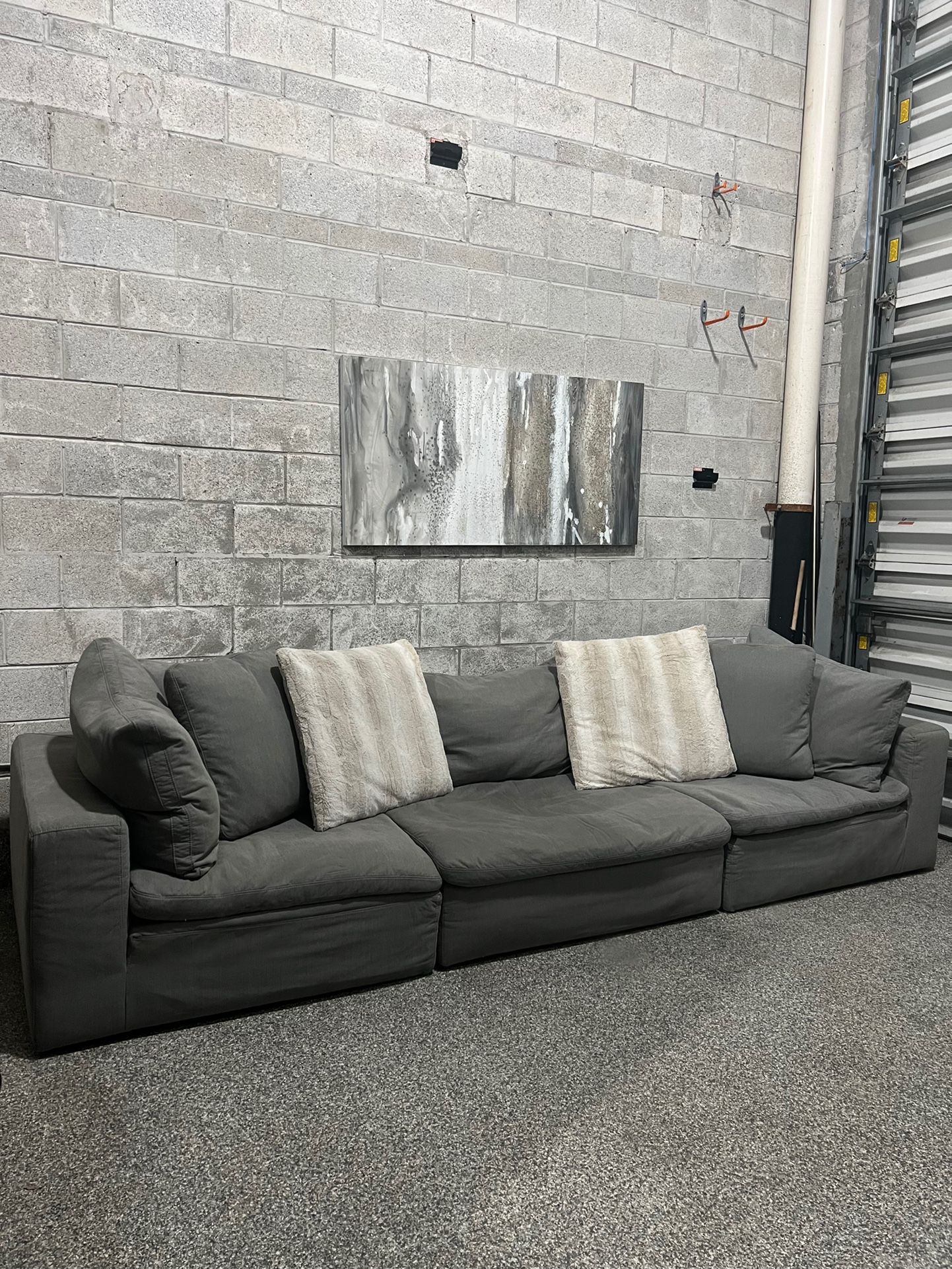 Nixon Cloud Gray Modular Sofa (I Can Deliver) for Sale in Miami, FL