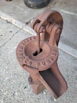 Iron well pump handle
